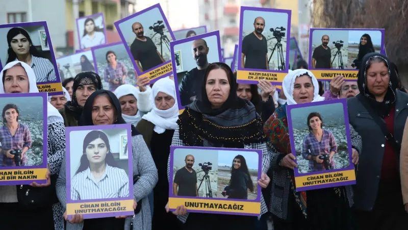 Journalism in the War of Truth